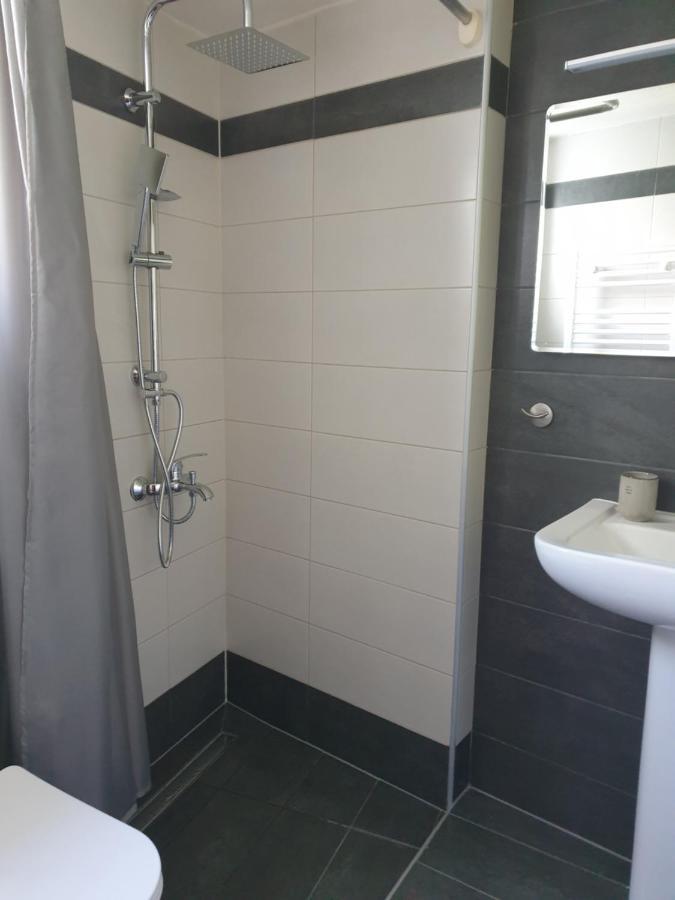 A Pleasent Small -Studio Close To The Port Of Волос Экстерьер фото
